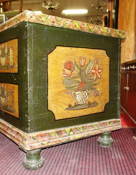 Stodola.cz - Painted chest